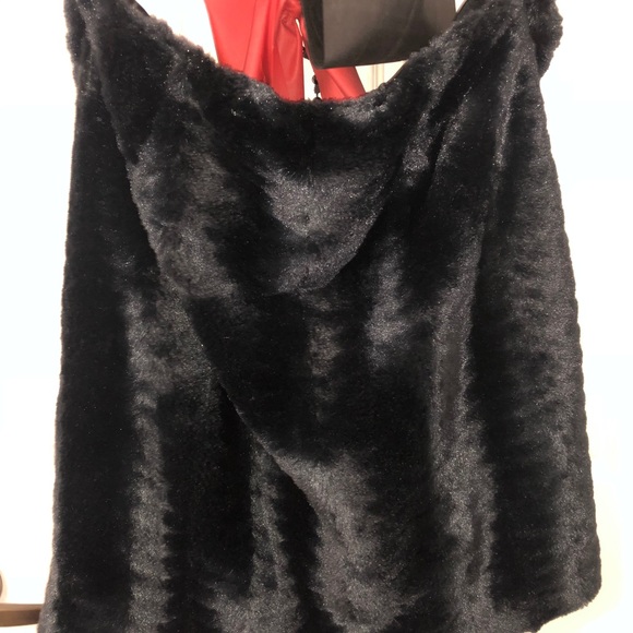 Faux fur skirt - Picture 4 of 5